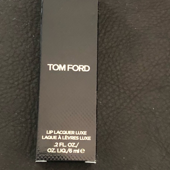 Tom Ford LIP LACQUER intimidate VINYL brand new in box full size - Picture 2 of 4